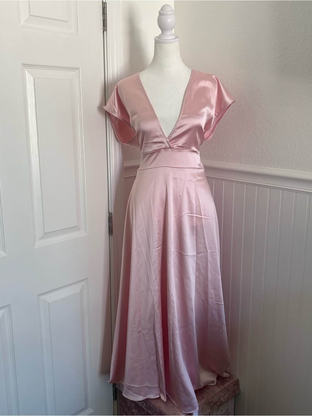 Satin V-Neck XXL Pink Women’s Gown with Plunging Bust